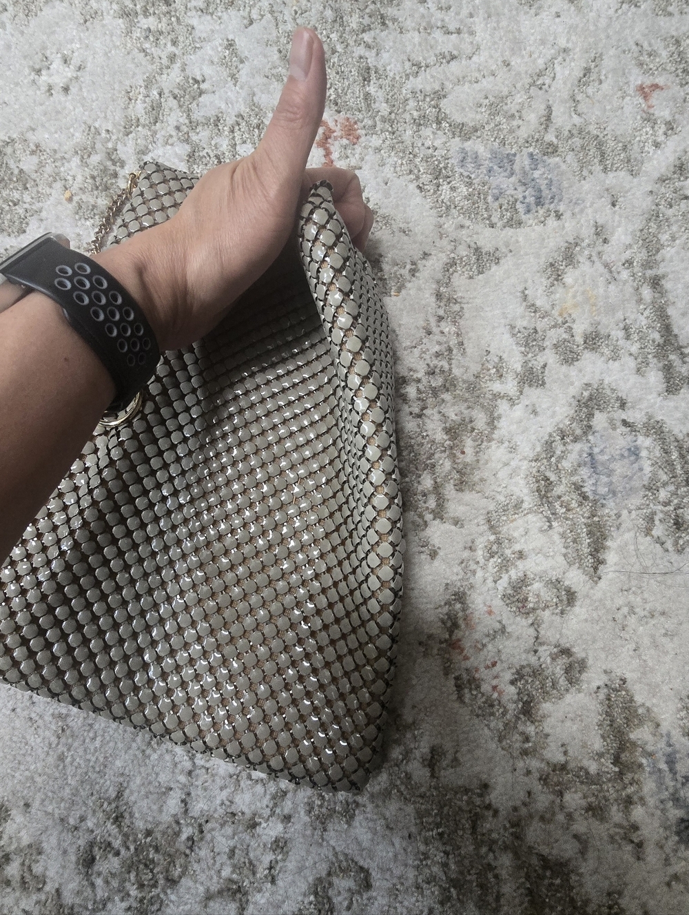 Metal Mesh Evening Shoulder Bag in Taupe And Gold Metal-EUC - Picture 8 of 9